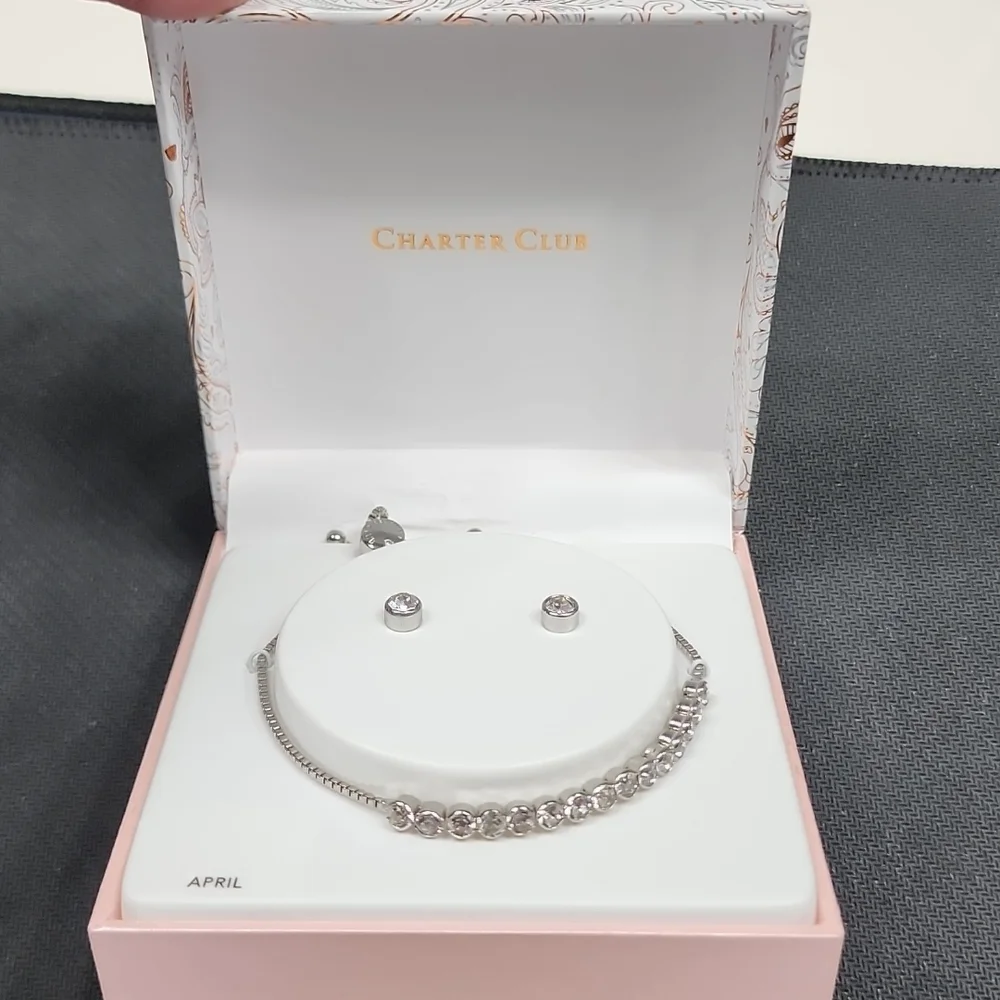 Bracelet and earring set - Picture 2 of 3